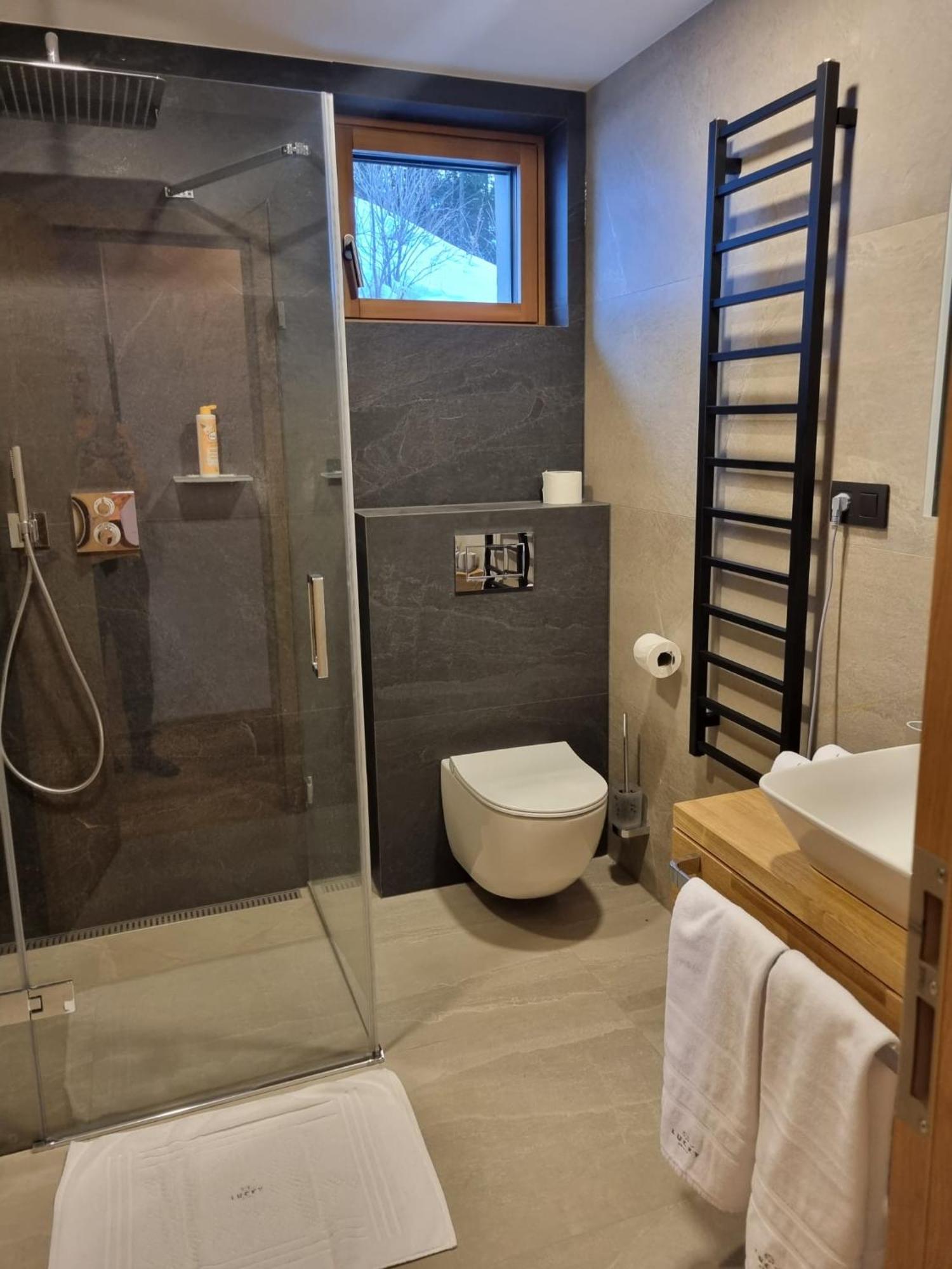 Lucky Chalet Jasna Luxury Apartment เดมานอฟสกา โดลินา ภายนอก รูปภาพ